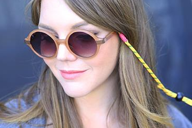Make your own sunglasses strap - OnlyLens