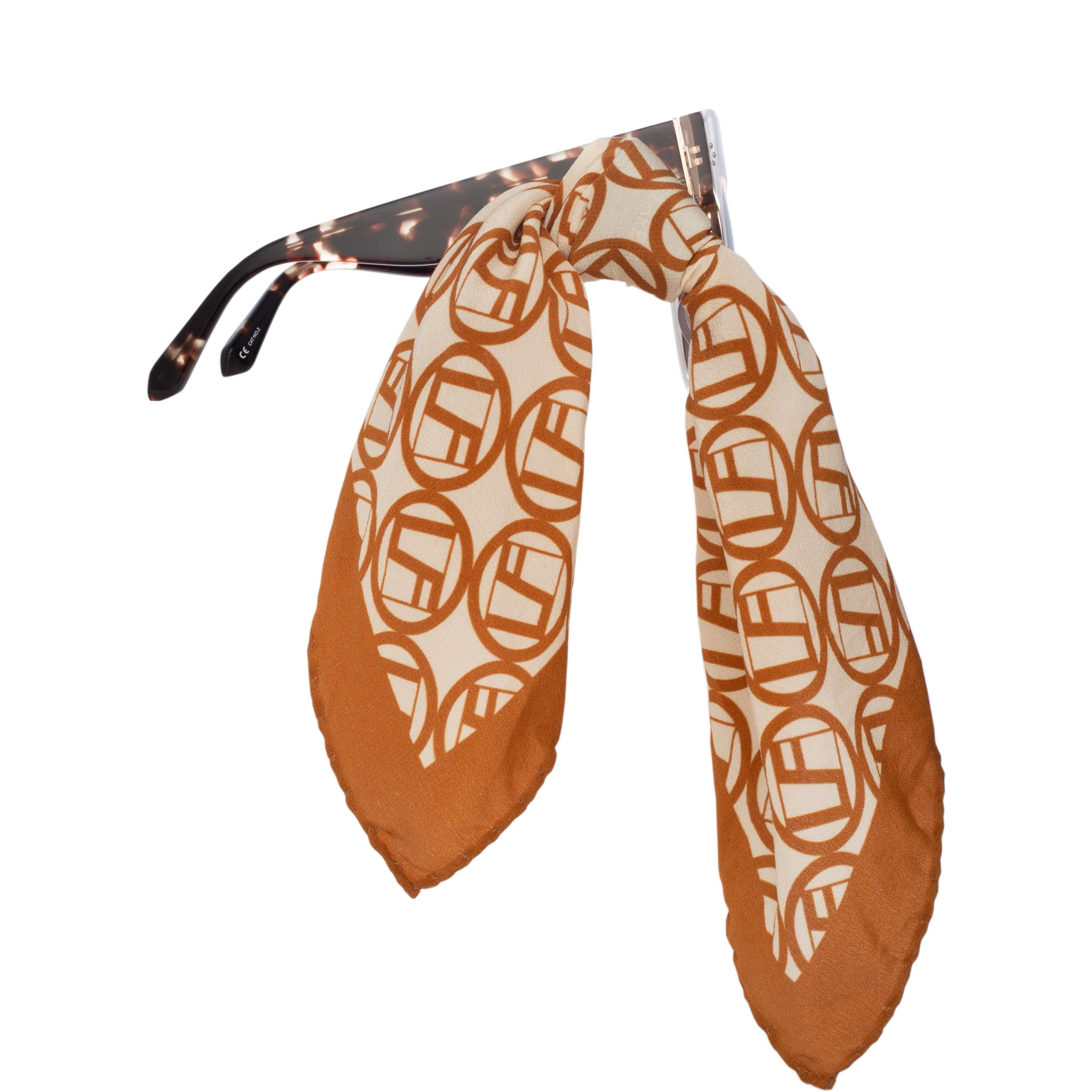 Color_LFL1049C9SUN - Dunaway Oversized Sunglasses in Ash