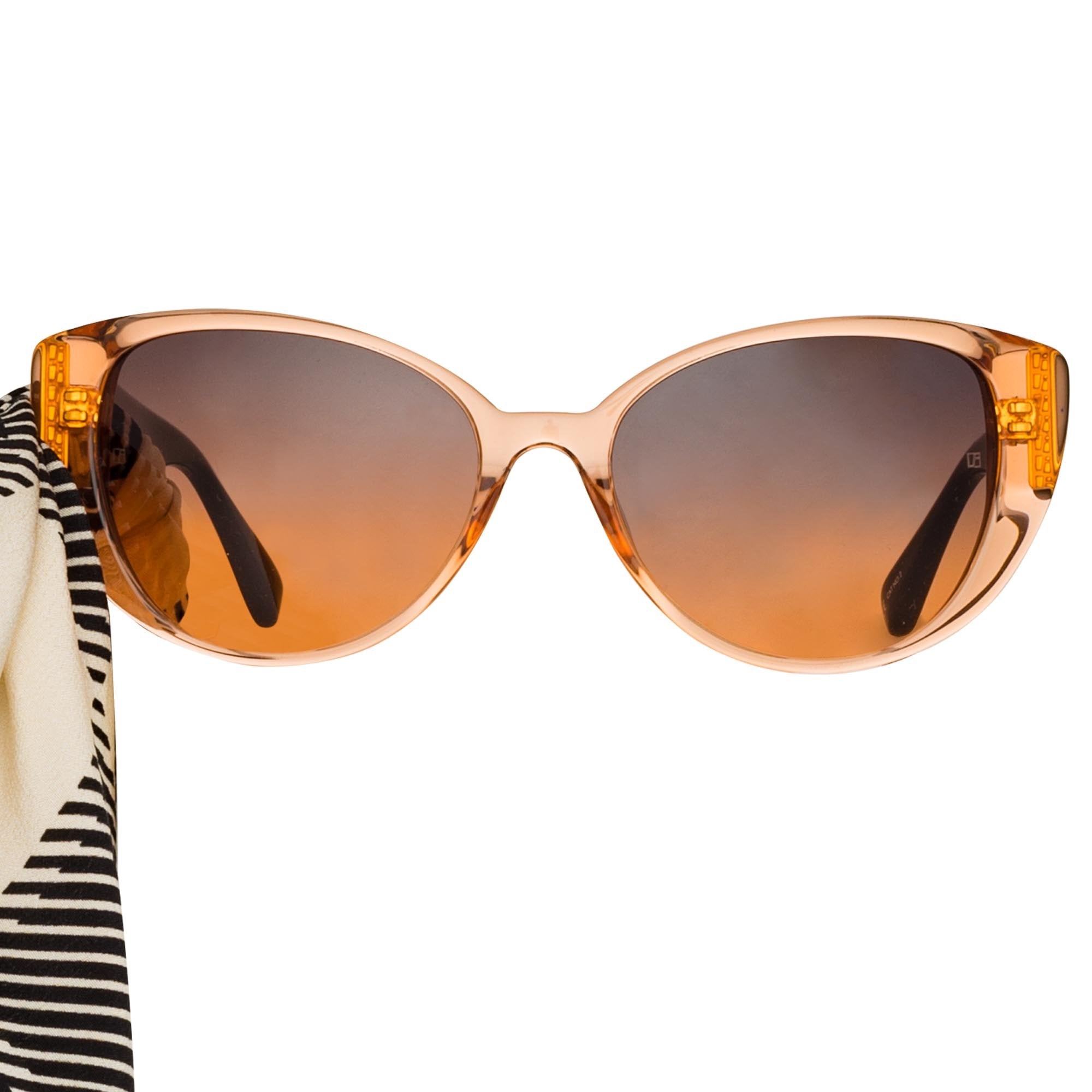 Color_LFL986C5SUN - Saranden Cat Eye Sunglasses in Orange