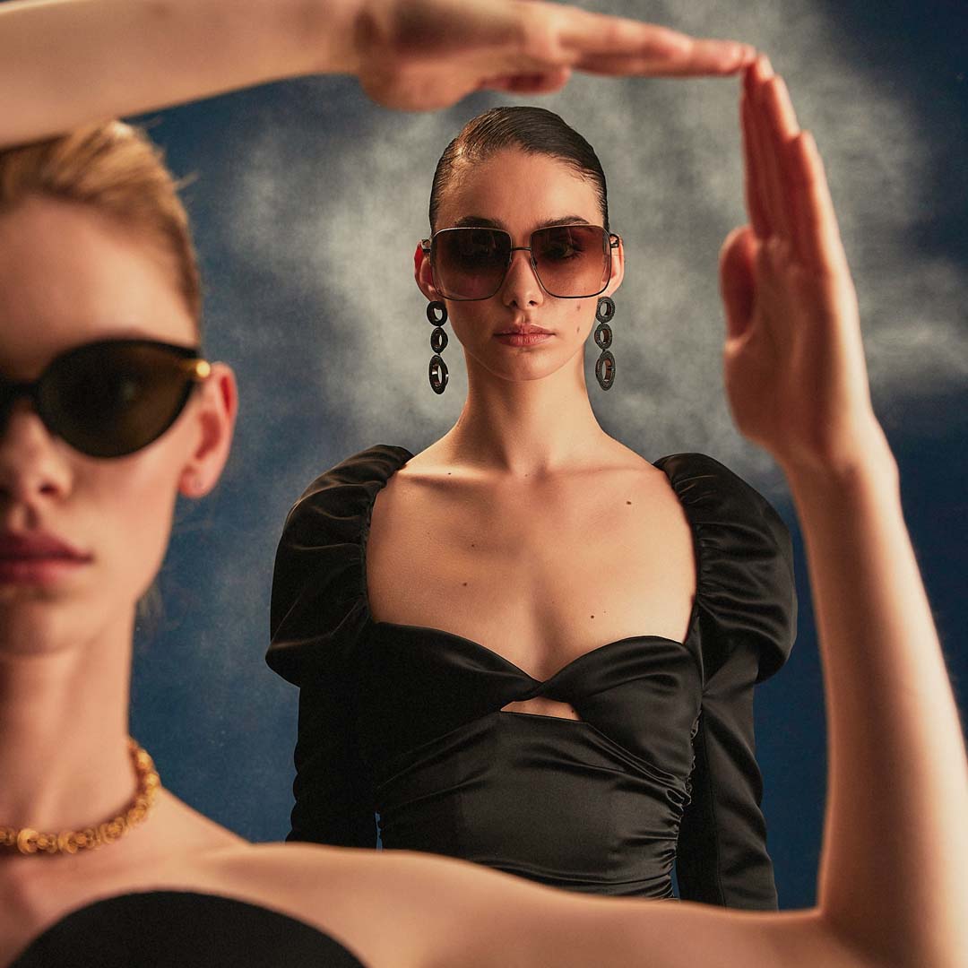 Color_LFL1254C1SUN - Andoa Squared Sunglasses in Black