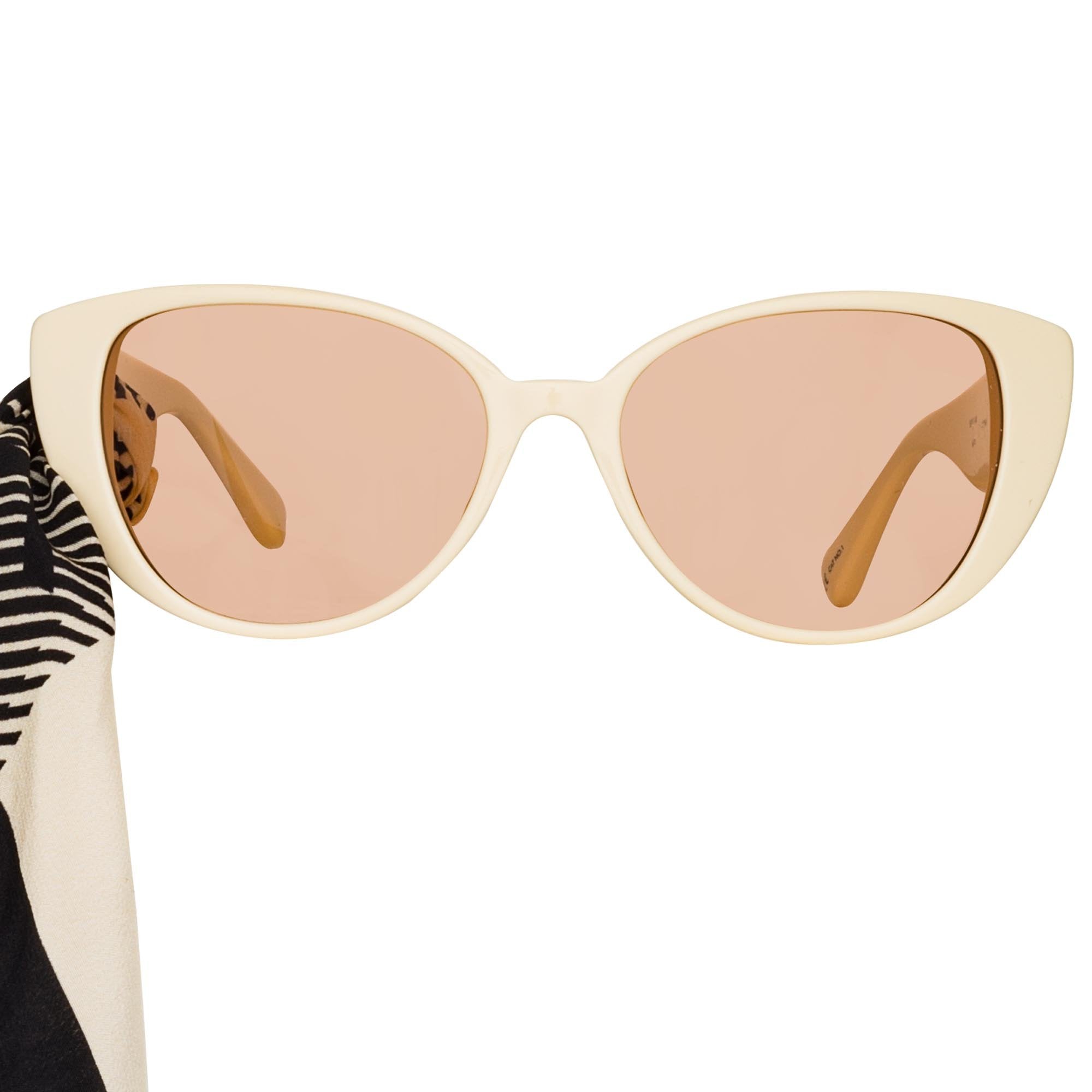 Color_LFL986C4SUN - Sarandon Cat Eye Sunglasses in Cream