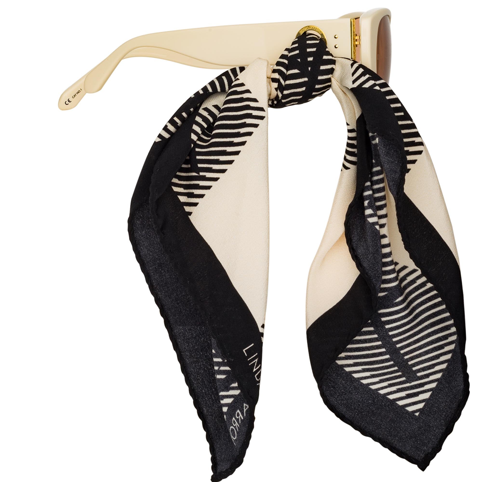 Color_LFL986C4SUN - Sarandon Cat Eye Sunglasses in Cream