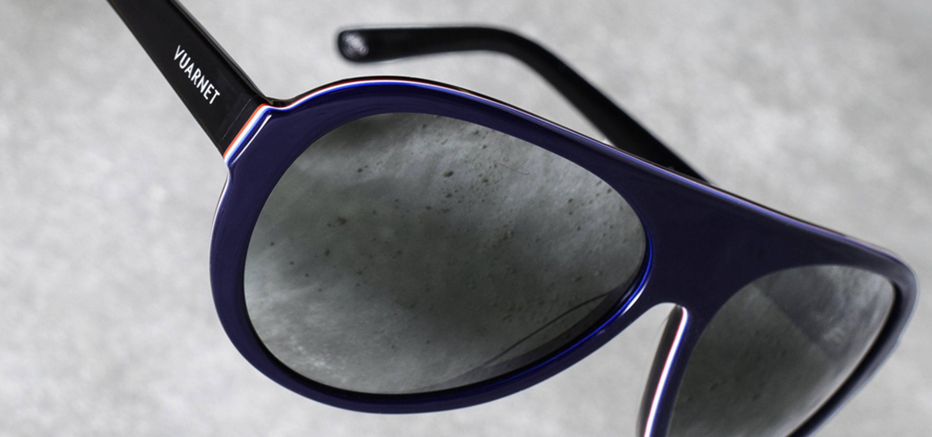 Color_VL210200021136 - Bleu flag (bleu/flag) / Greylynx