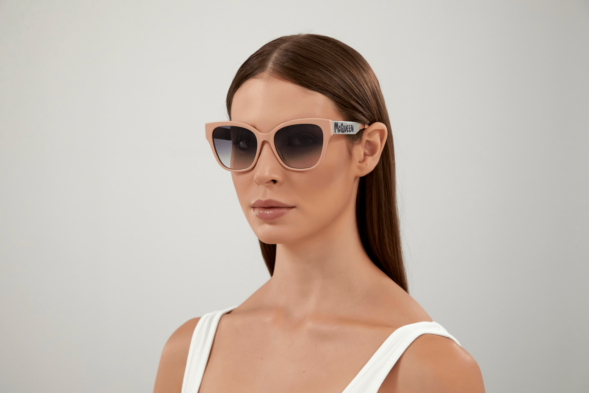 Color_Alexander McQueen AM0353S