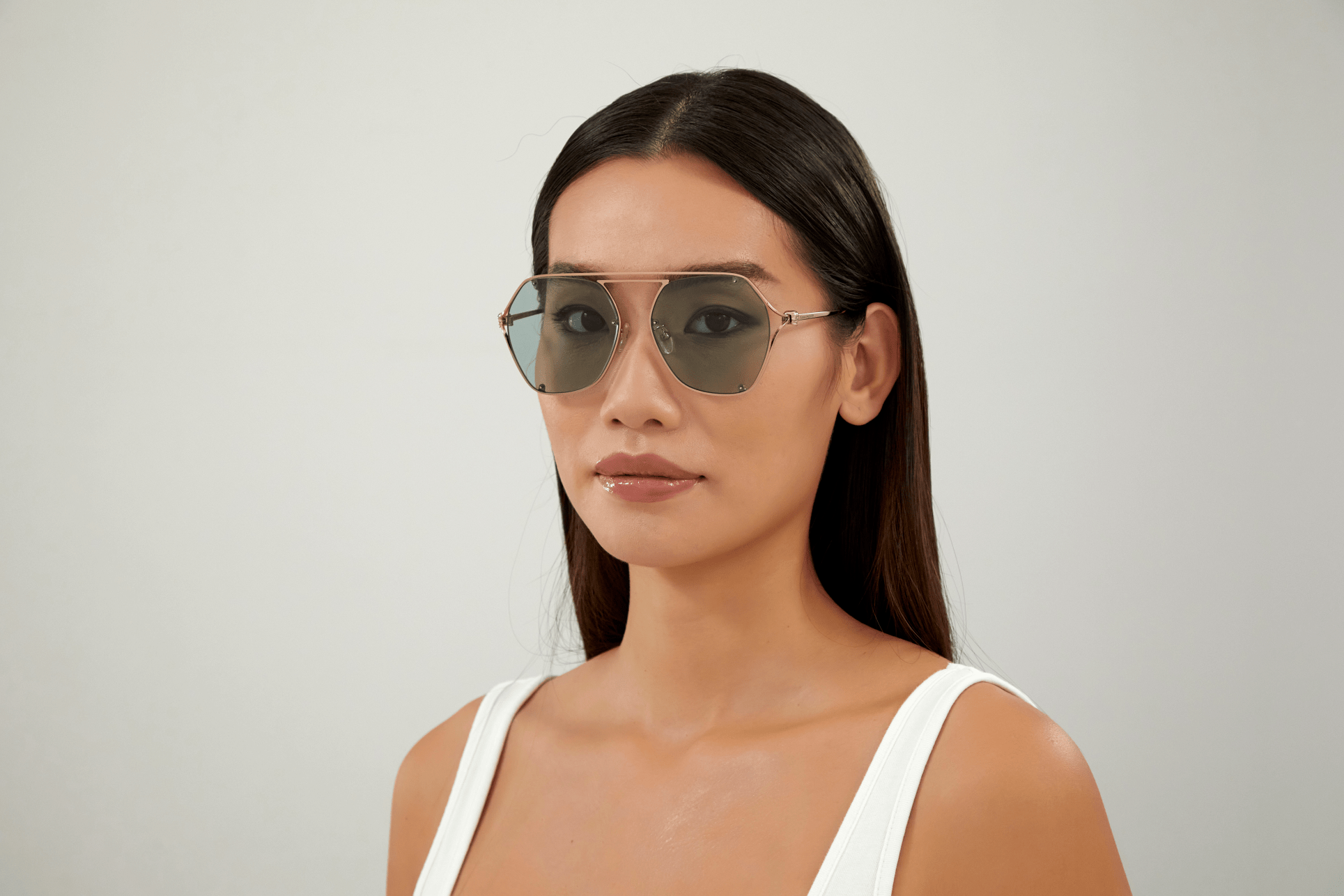 Color_Alexander McQueen AM0367S