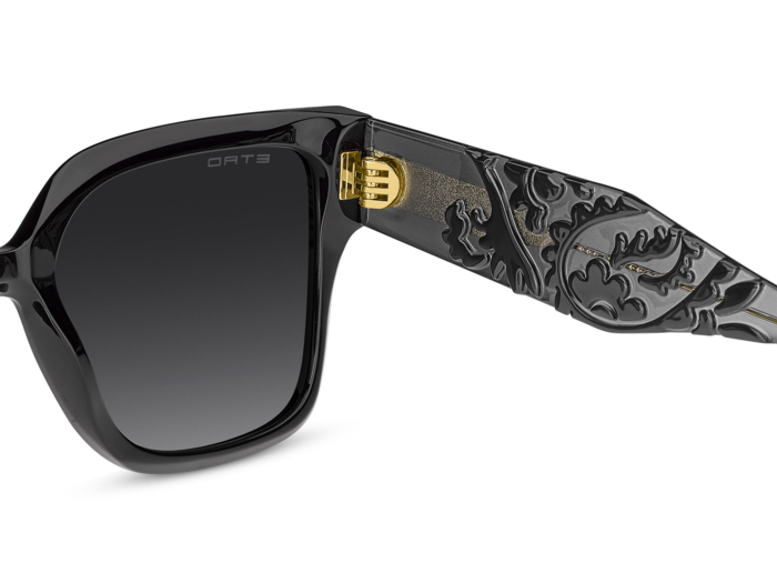 Color_807 - Black / 90 - Dark Grey Shaded Gradient