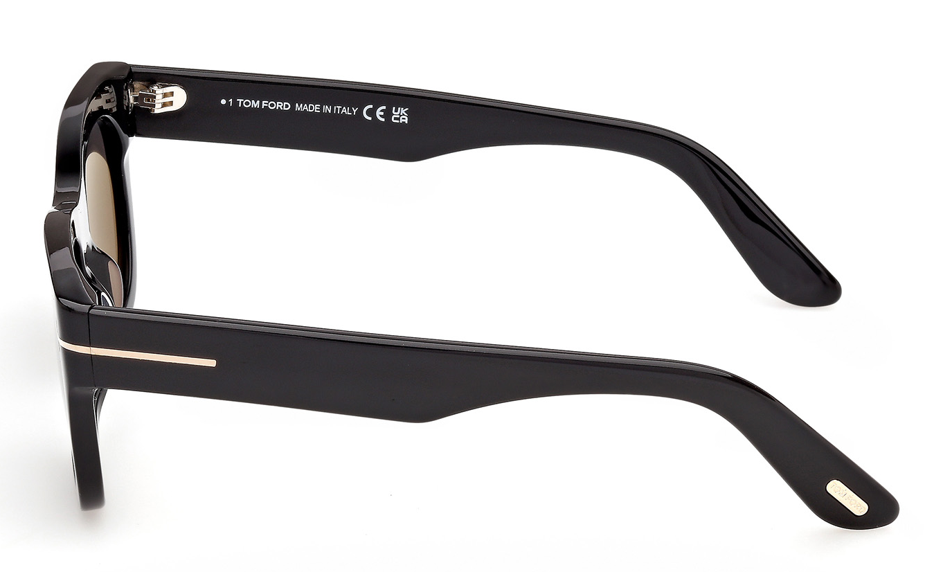 Color_01A - Shiny Black - Shiny Black / Smoke Cat. 3