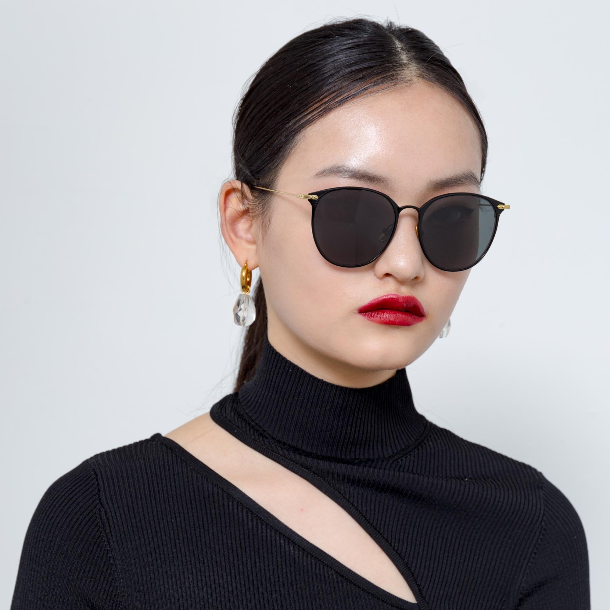 Color_LF45AC4SUN - Sophia Oval A Sunglasses in Black